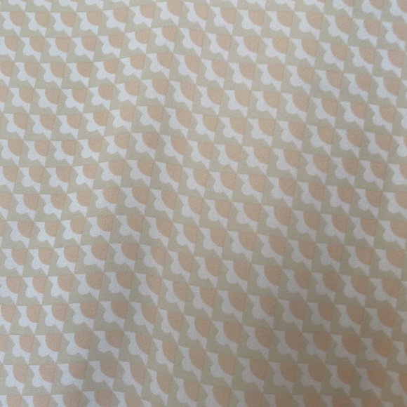 Aritzia Blouse - Picture 2 of 4